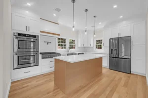 827-catalpa-dr-franklin-square-ny-kitchen-interior